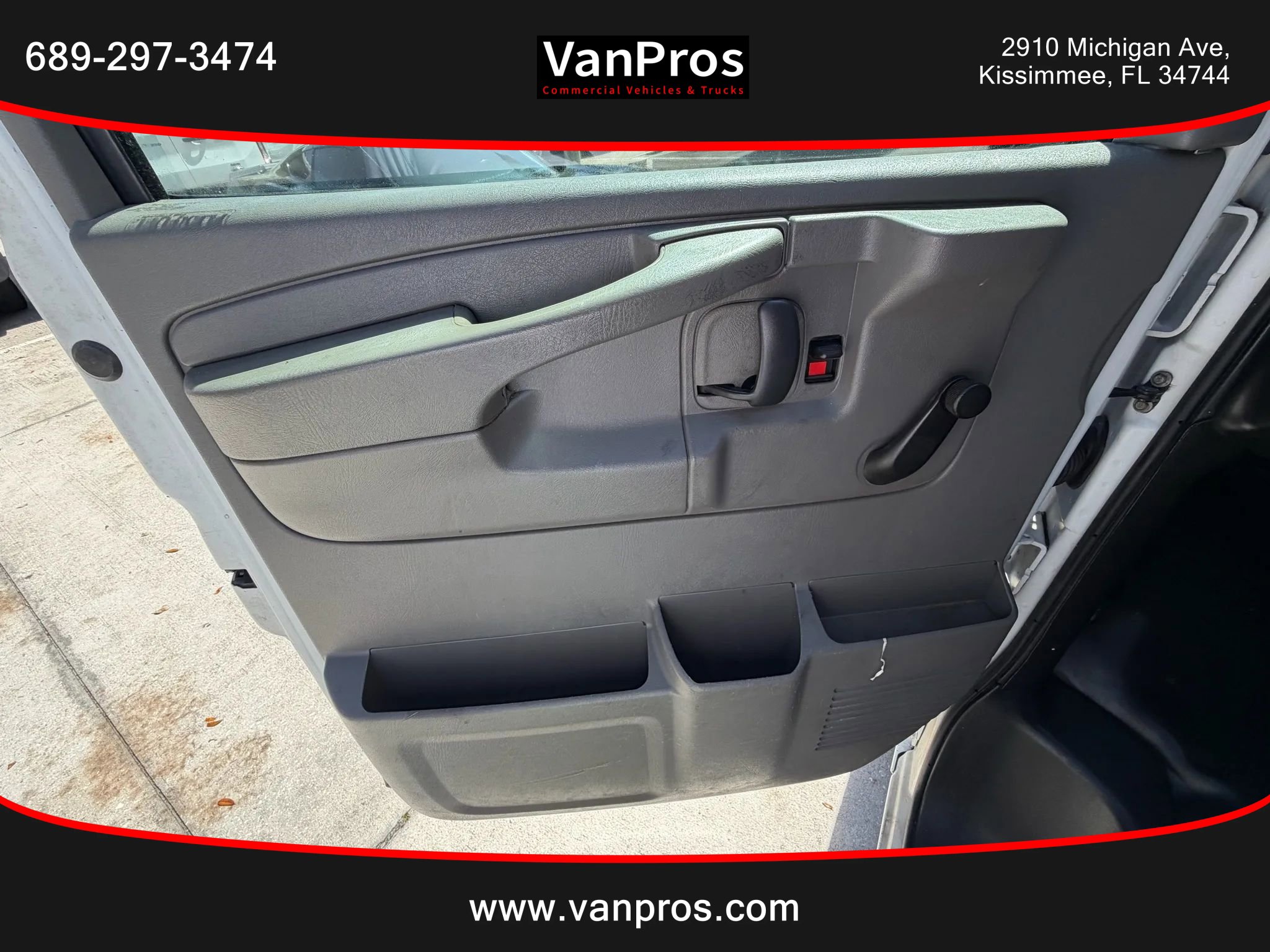 Used 2012 Chevrolet Express 3500 Extended image 8