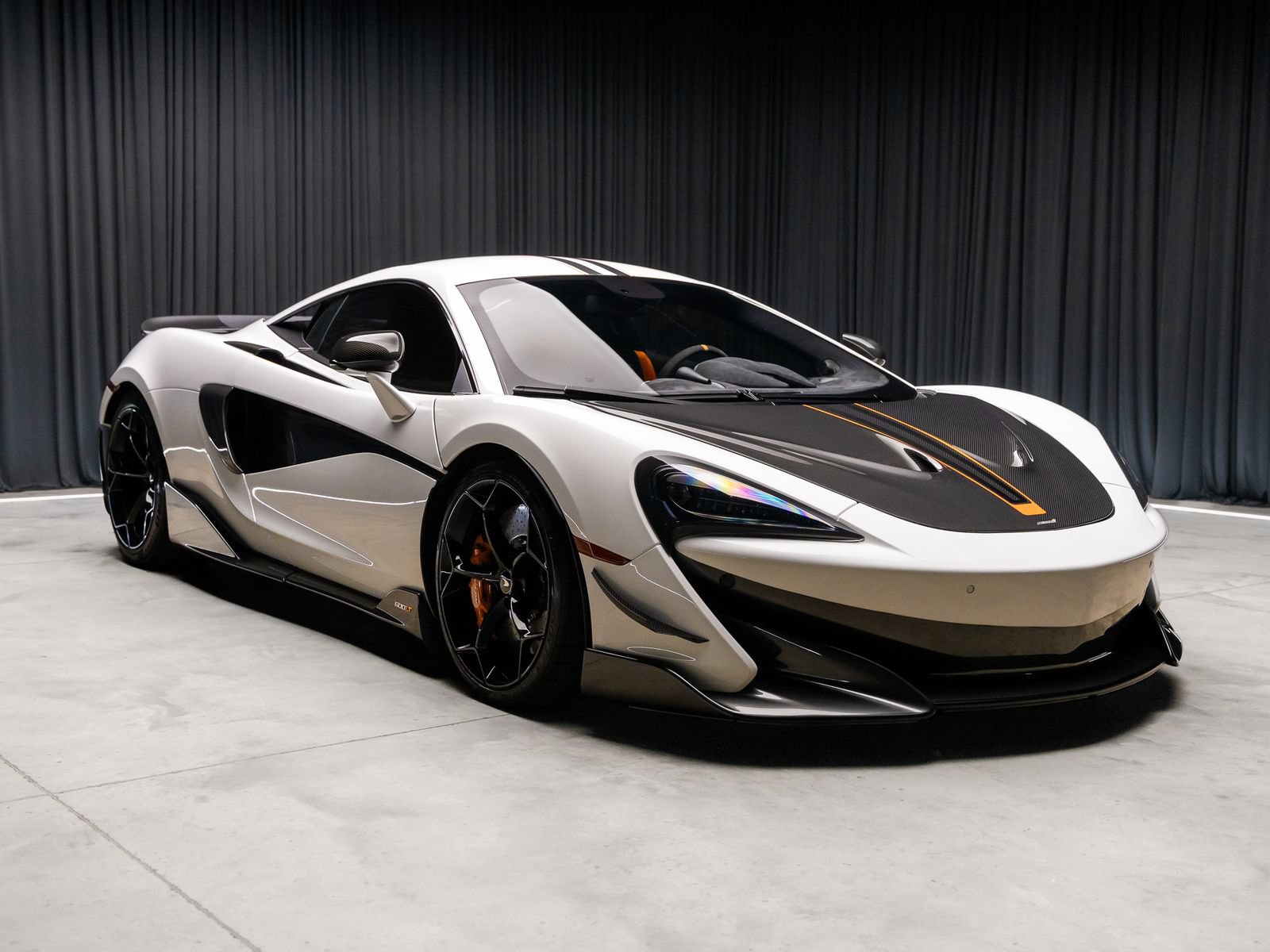Used 2019 McLaren 600LT RWD image 18