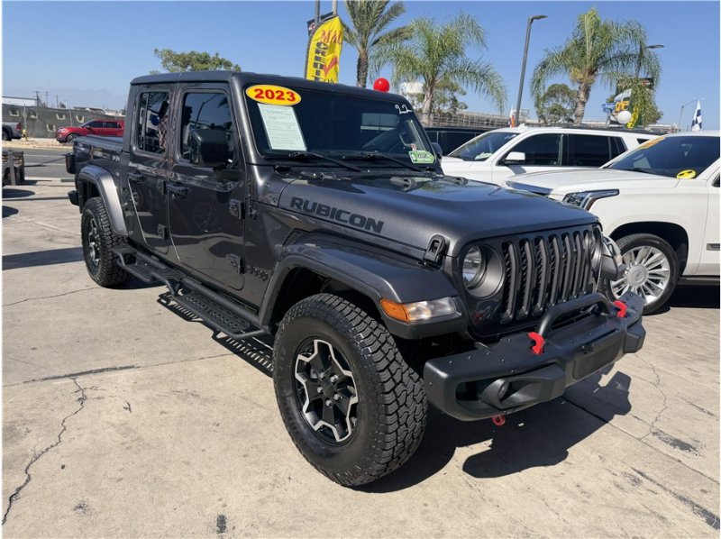 Used 2023 Jeep Gladiator Sport AWD/4WD image 8