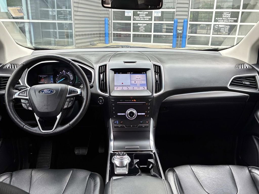 Used 2019 Ford Edge Titanium w/ Equipment Group 301A AWD/4WD image 19
