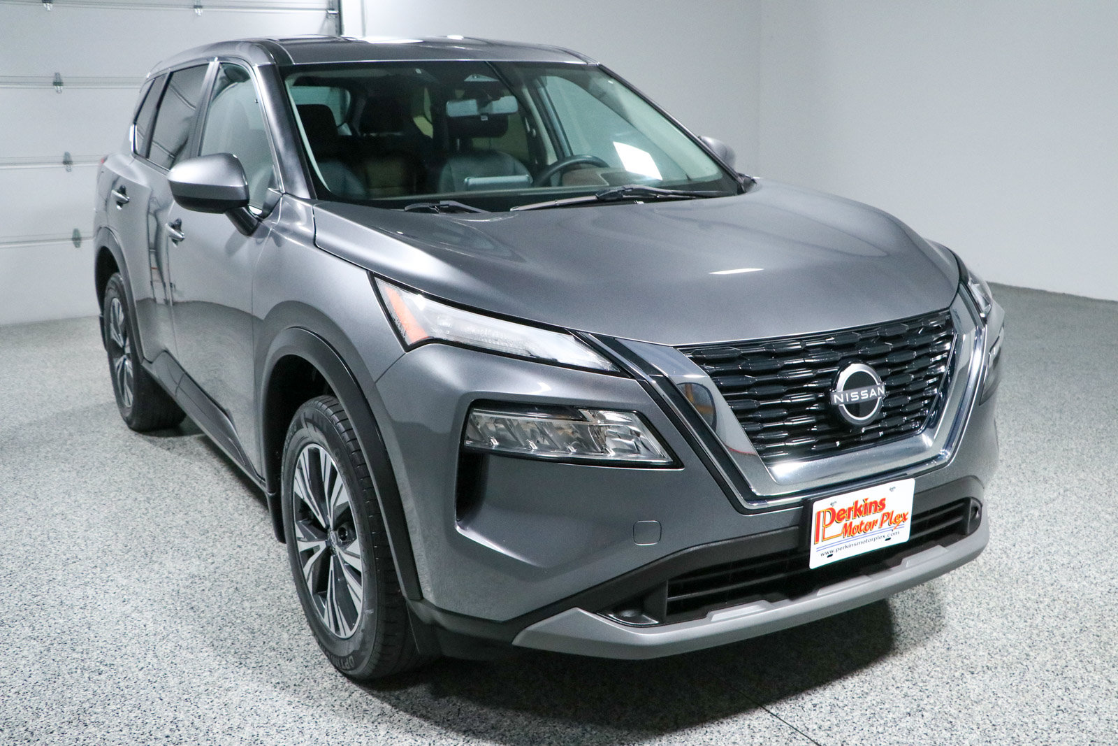 Used 2023 Nissan Rogue SV AWD/4WD image 5
