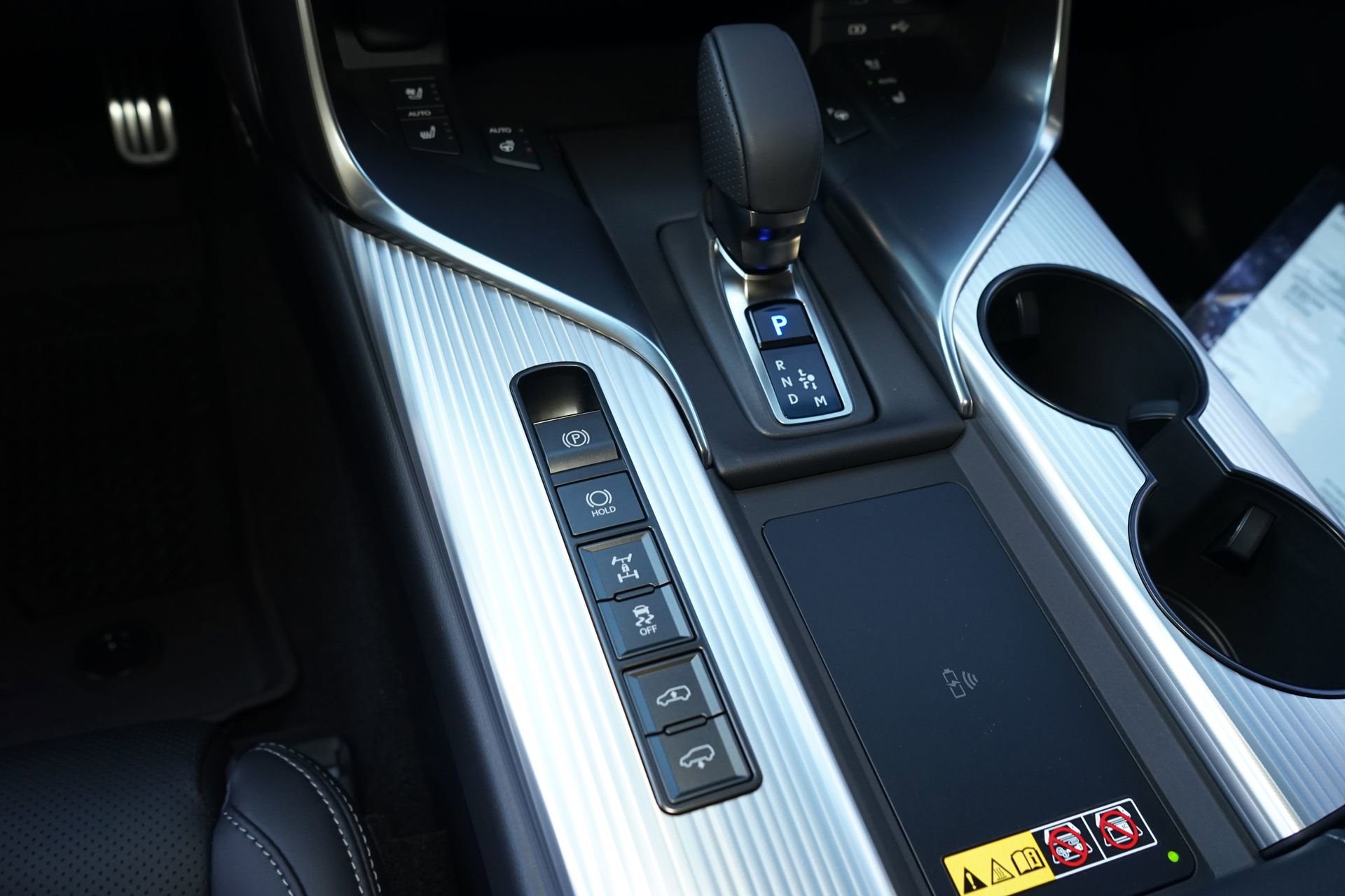 Used 2025 Lexus LX 700h F Sport image 18