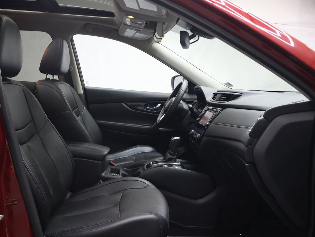 Used 2019 Nissan Rogue SL w/ Premium Package AWD/4WD image 9