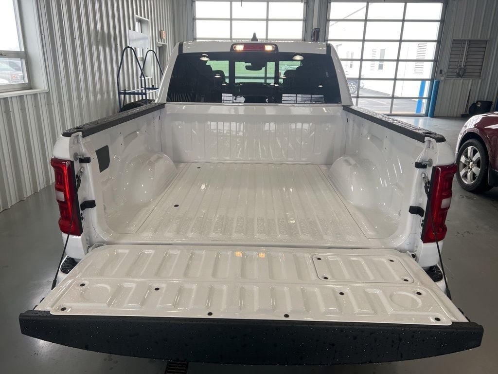 New 2026 RAM 1500 Laramie AWD/4WD image 27
