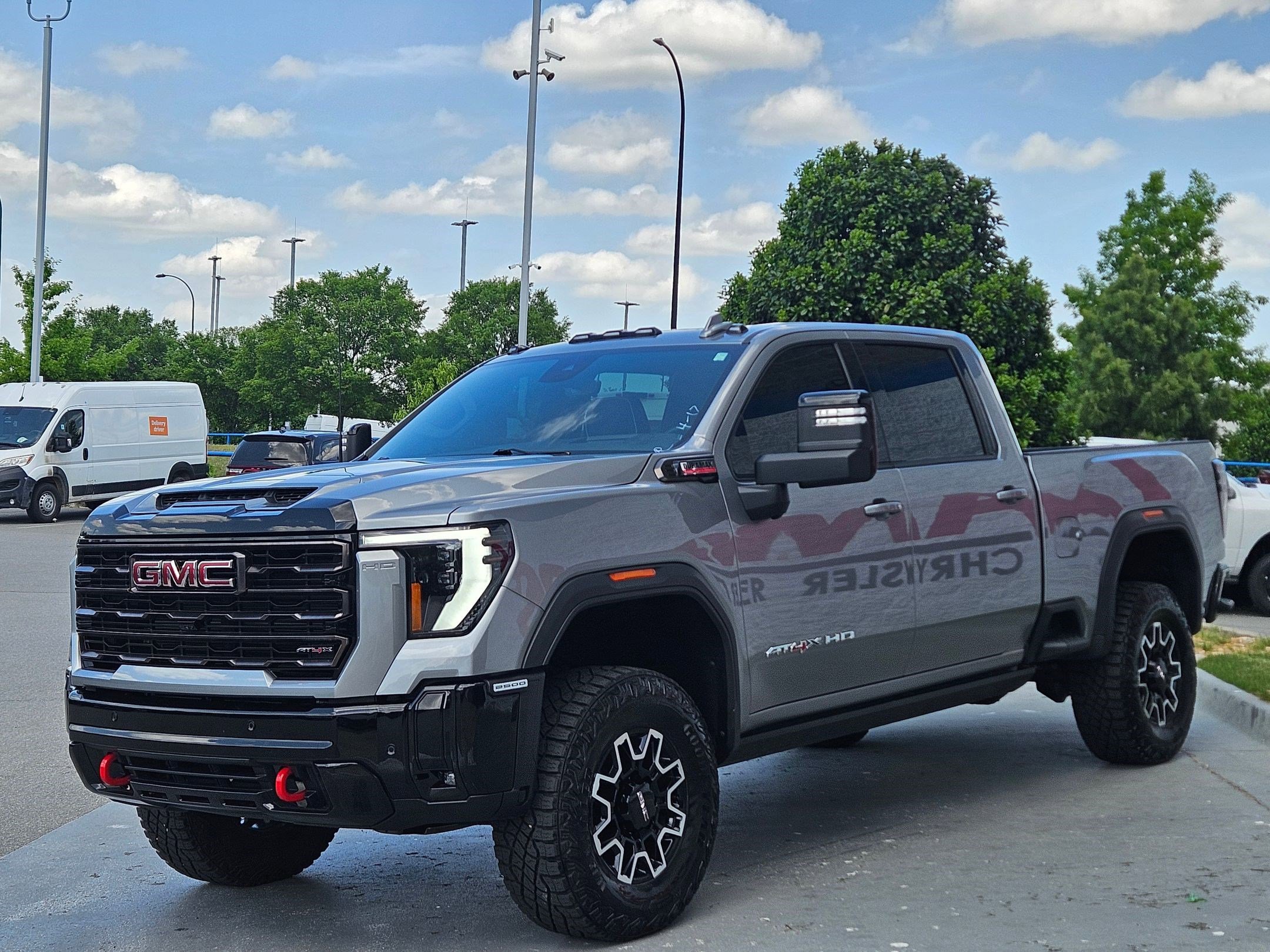 Used 2025 GMC Sierra 2500 AT4X AWD/4WD image 3
