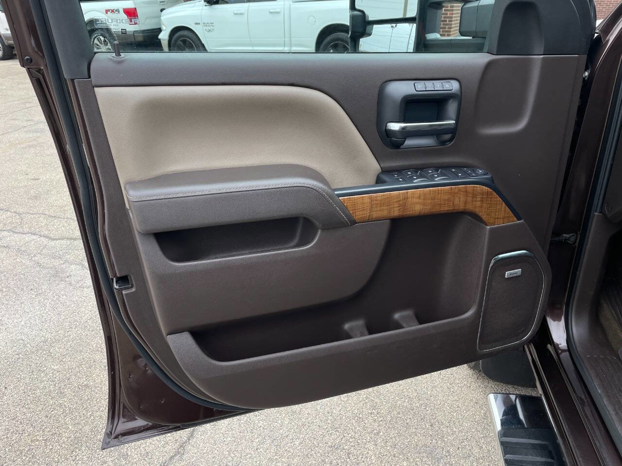 Used 2016 GMC Sierra 3500 SLT w/ Driver Alert Package image 17