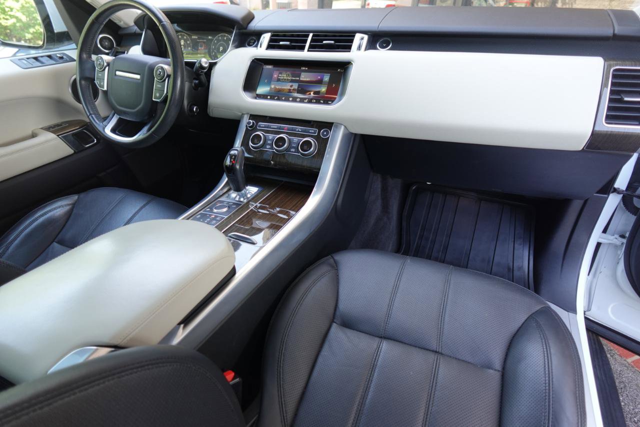 Used 2017 Land Rover Range Rover Sport HSE image 7