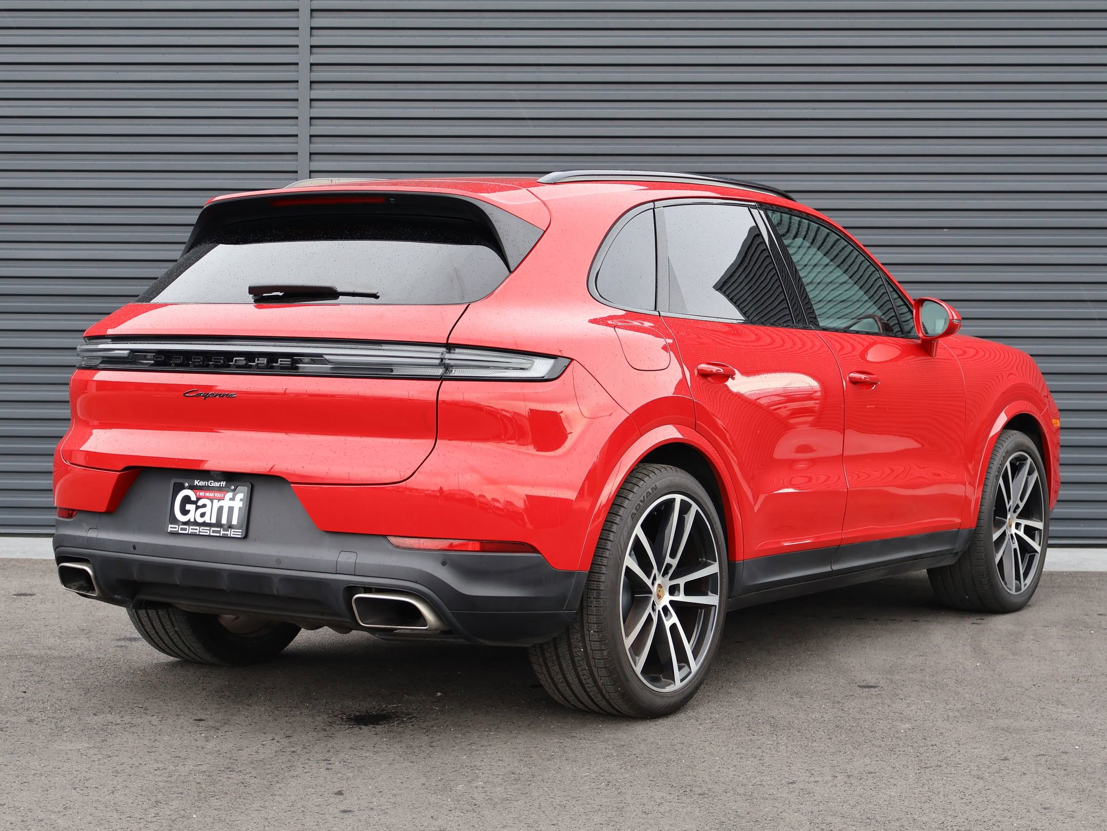 Used 2024 Porsche Cayenne image 9