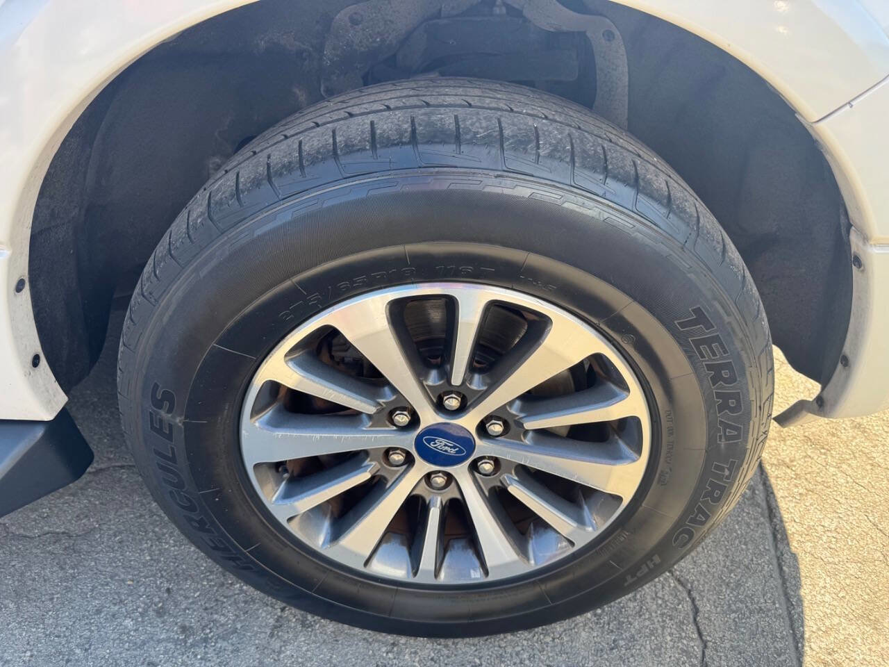 Used 2016 Ford Expedition EL XLT w/ Equipment Group 202A image 26