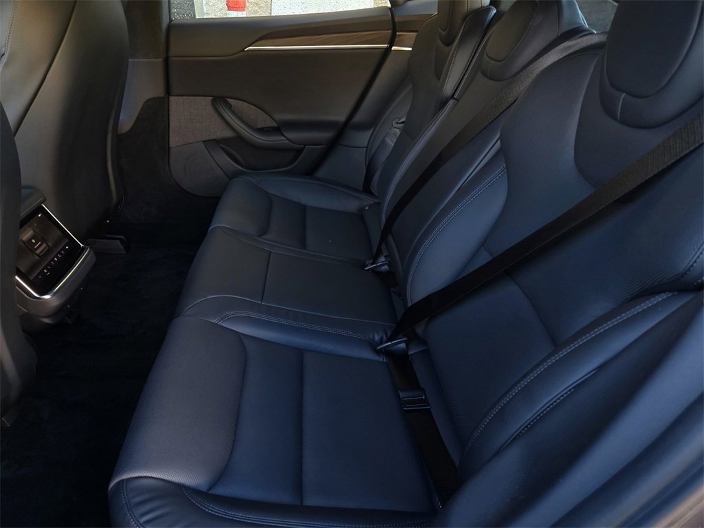 Used 2022 Tesla Model S image 12