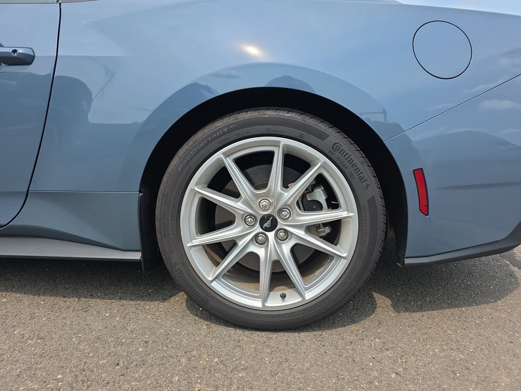 Used 2025 Ford Mustang GT Premium RWD image 12