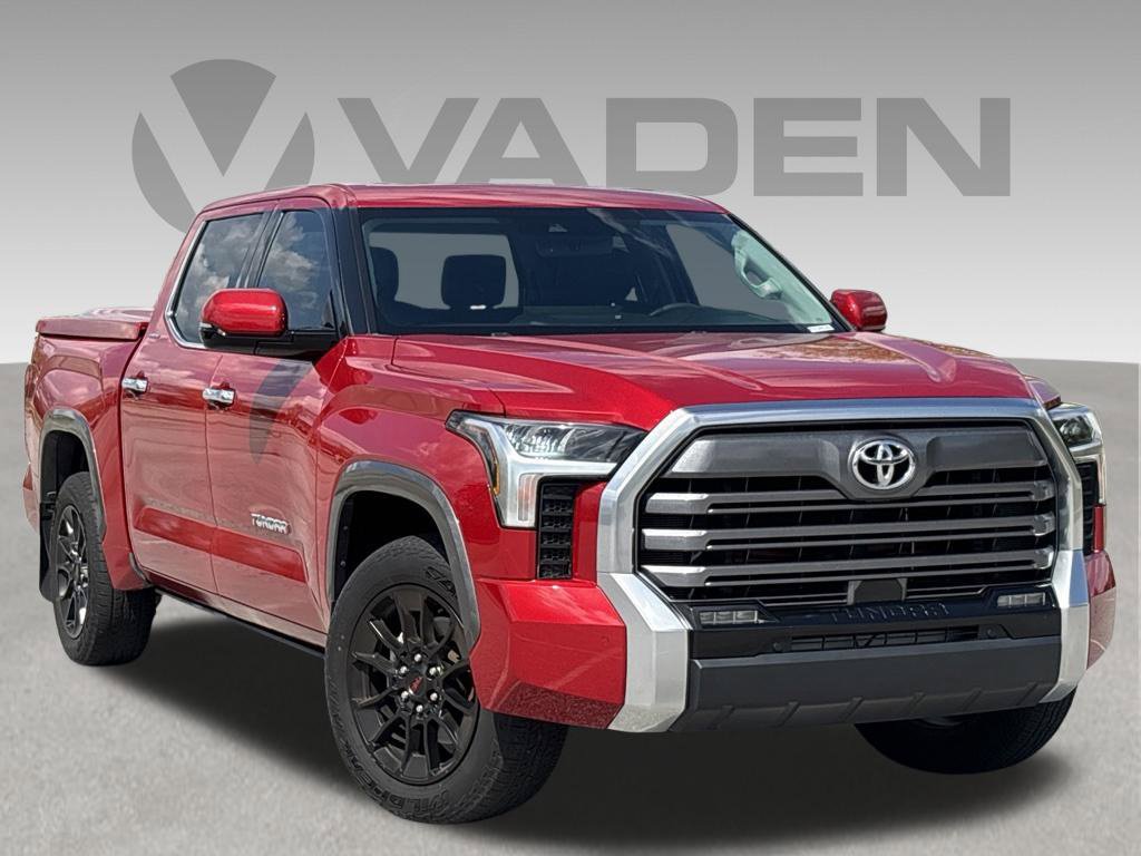 Used 2023 Toyota Tundra Limited w/ Power Package RWD image 3