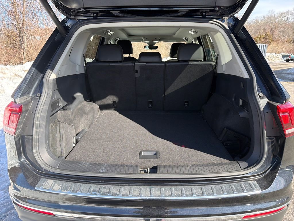 Used 2021 Volkswagen Tiguan SEL image 12