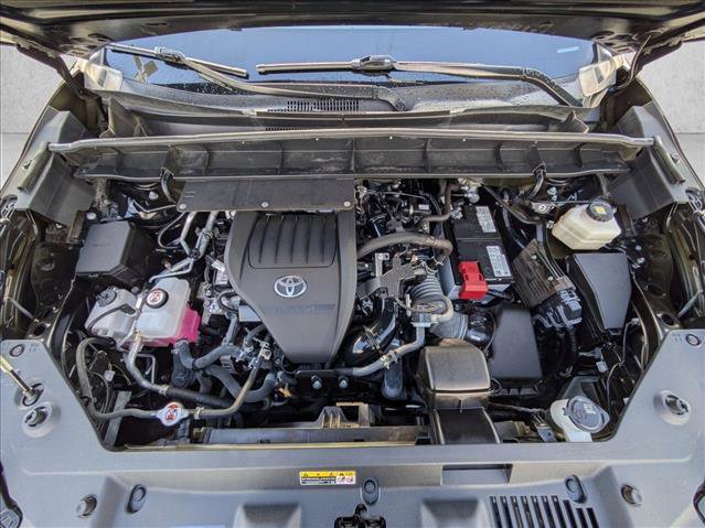 Used 2023 Toyota Highlander LE image 27