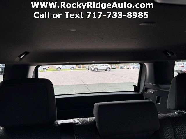 Used 2025 Toyota 4Runner SR5 AWD/4WD image 9