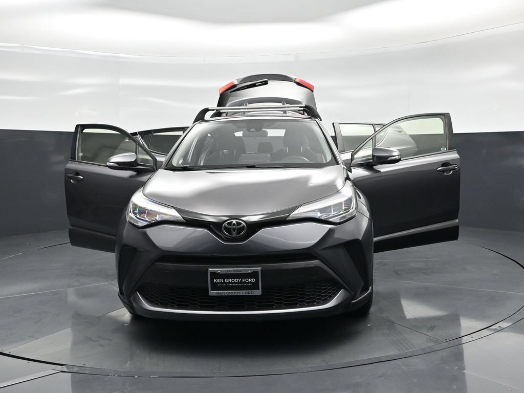 Used 2020 Toyota C-HR LE FWD image 27