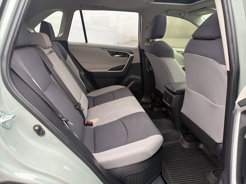Used 2019 Toyota RAV4 XLE image 24