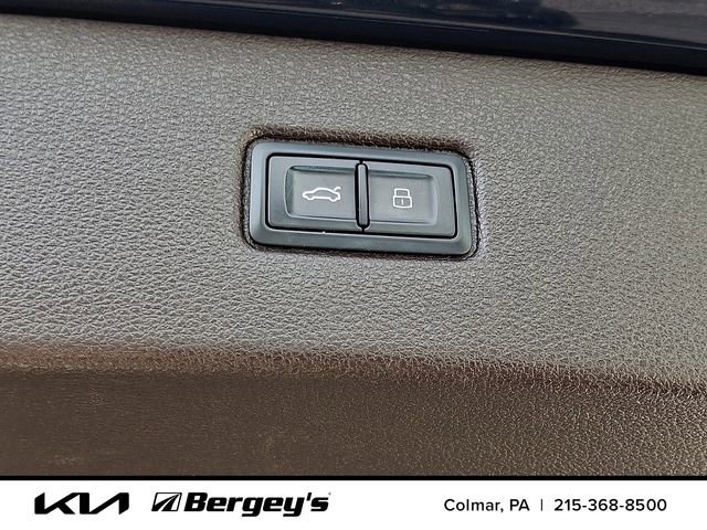 Used 2017 Audi Q7 3.0T Premium Plus w/ Premium Plus Package image 33