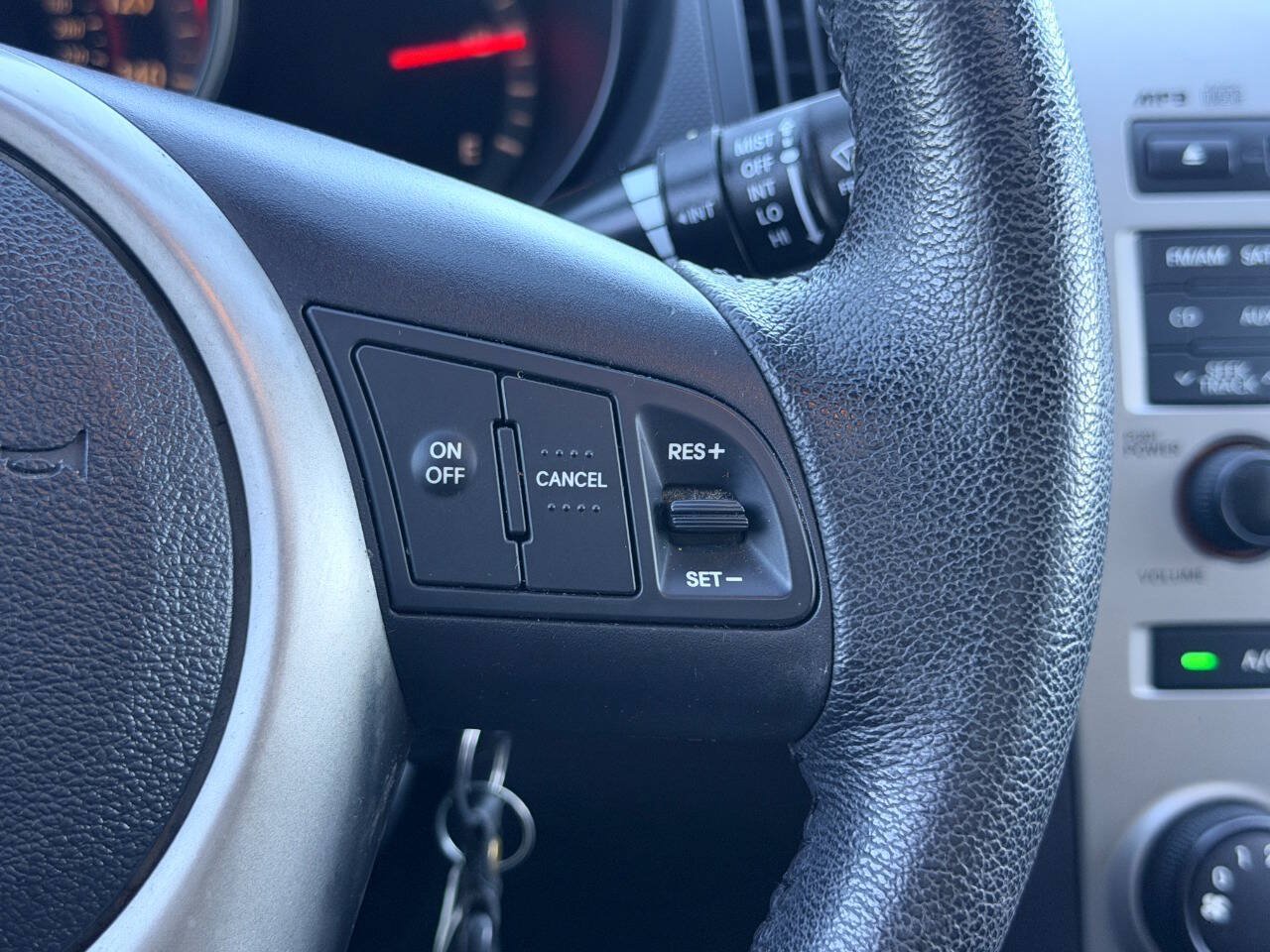 Used 2010 Kia Forte SX FWD image 31
