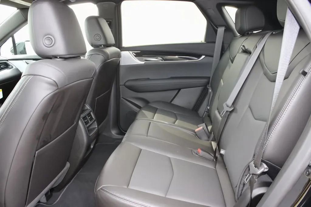 New 2025 Cadillac XT5 Premium Luxury AWD/4WD image 21