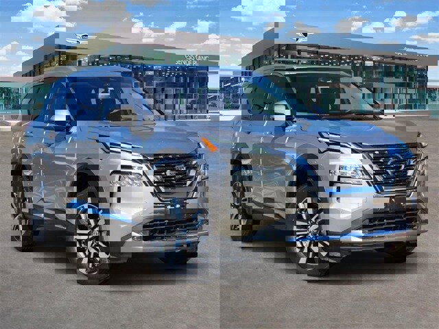 Used 2021 Nissan Rogue Platinum image 1