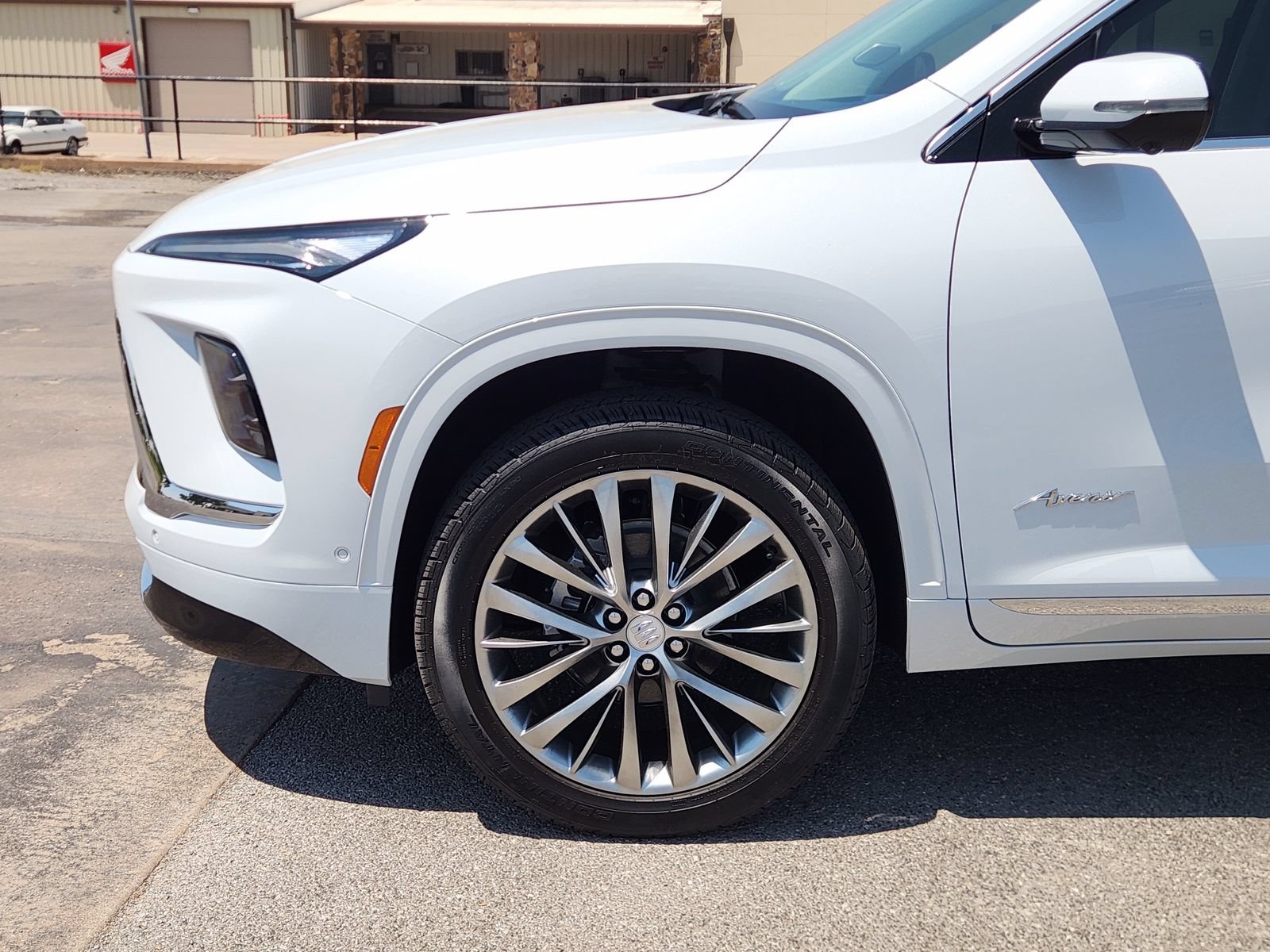 New 2026 Buick Enclave Avenir w/ Super Cruise Package FWD image 9