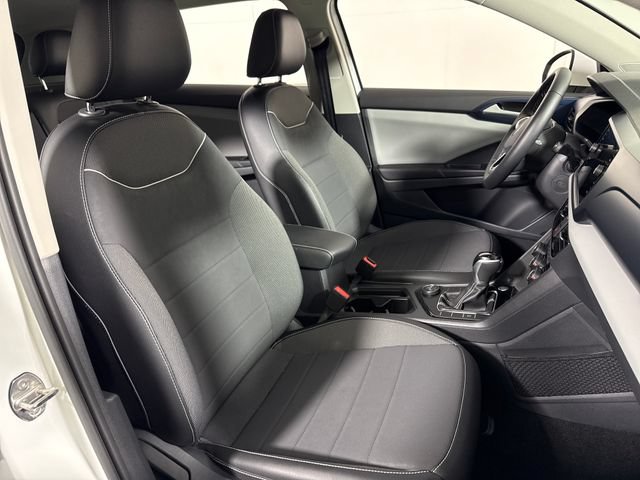 Used 2023 Volkswagen Taos SE w/ Panoramic Sunroof Package AWD/4WD image 14