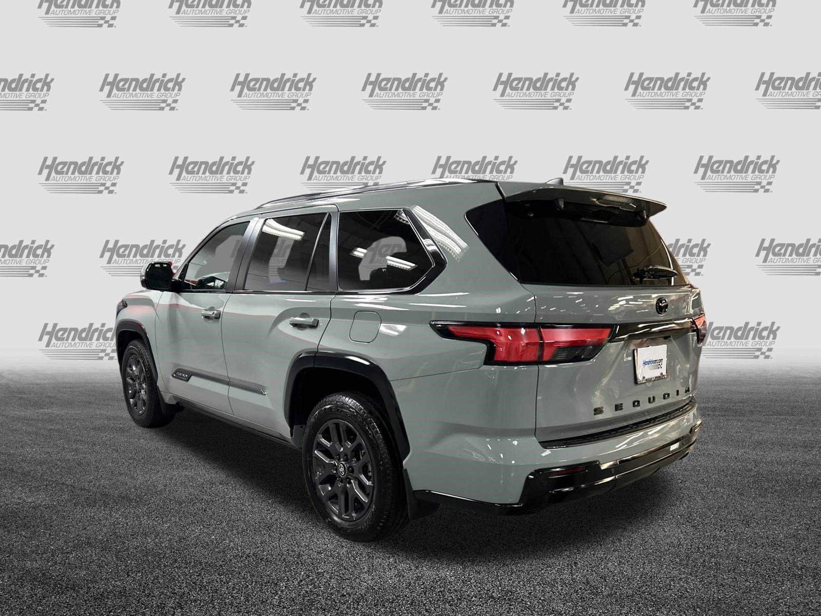 Used 2026 Toyota Sequoia Platinum AWD/4WD image 10