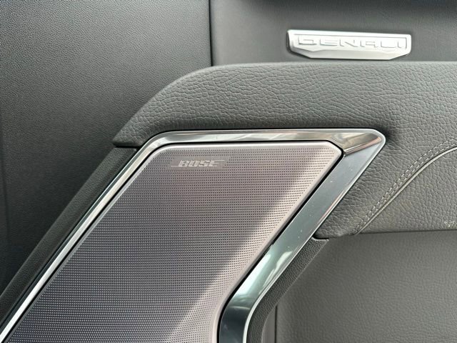 Used 2022 GMC Sierra 1500 Denali w/ Technology Package image 11