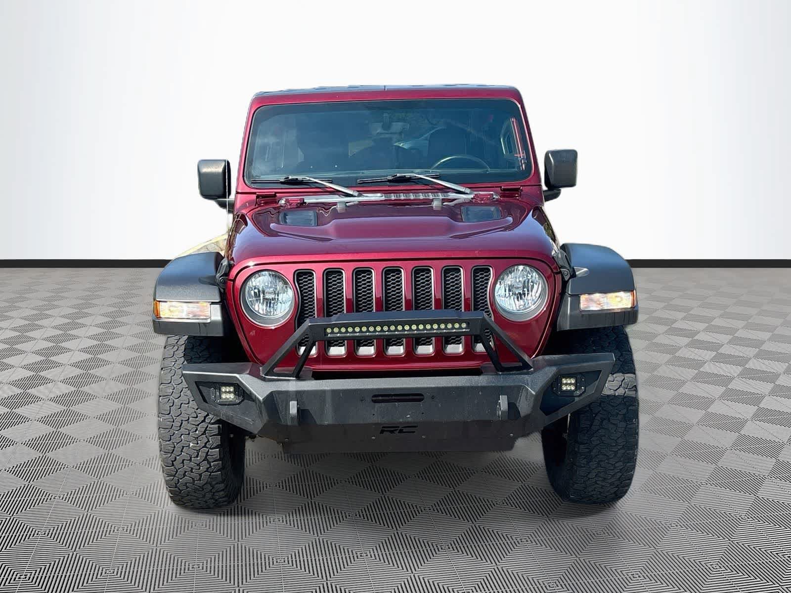 Used 2022 Jeep Wrangler Unlimited Rubicon w/ Cold Weather Group AWD/4WD image 2