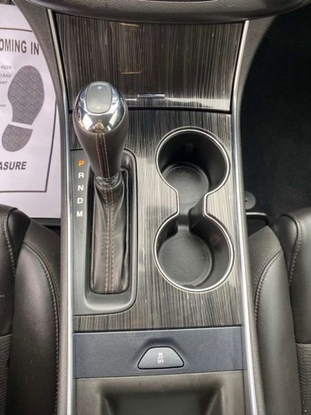 Used 2017 Chevrolet Impala LT w/ Convenience Package image 25