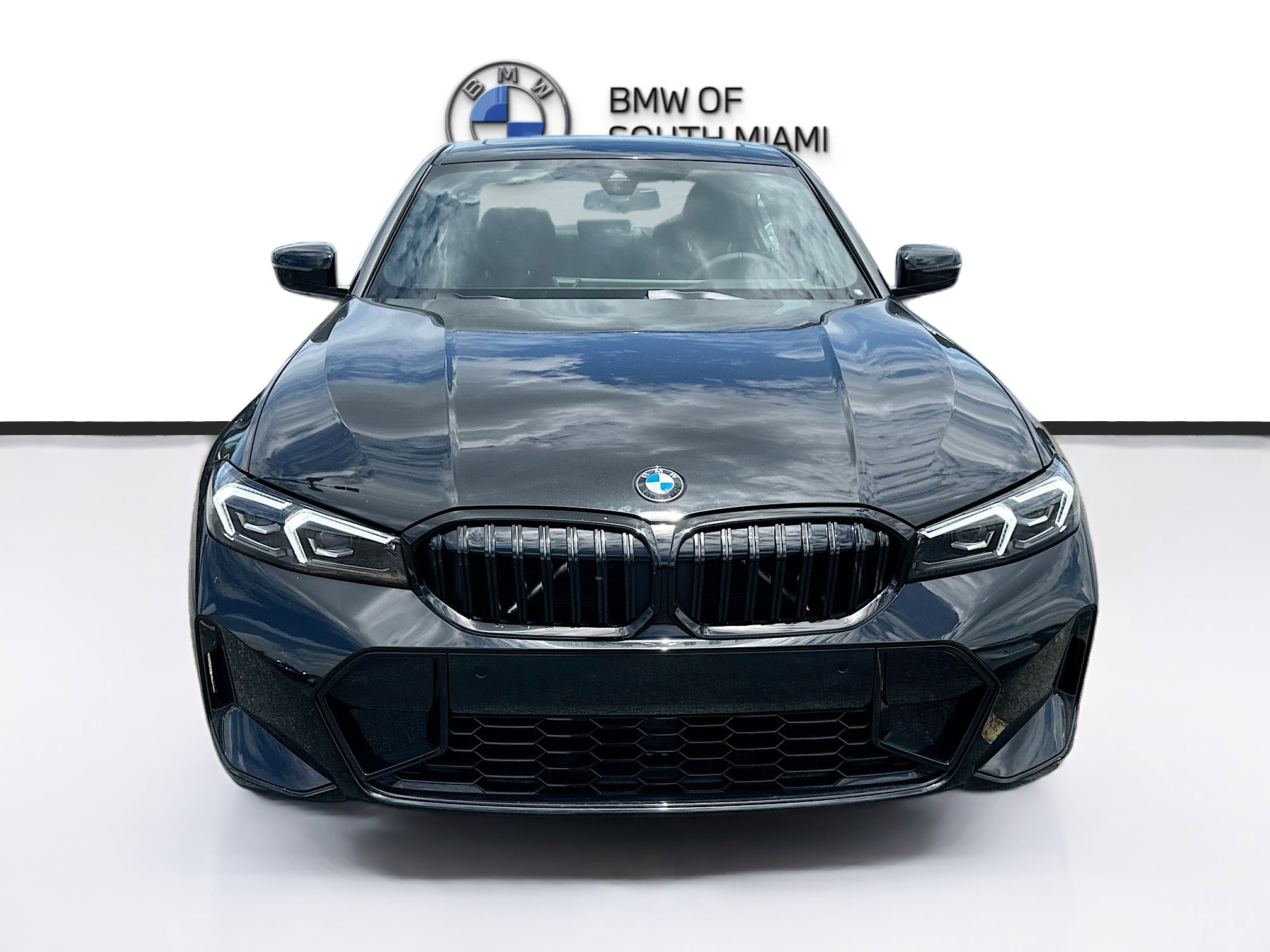 New 2026 BMW 330i Sedan w/ M Sport Package RWD image 2