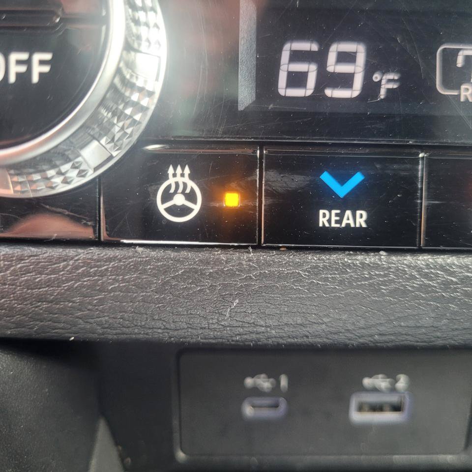 Used 2022 Mitsubishi Outlander SEL AWD/4WD image 22
