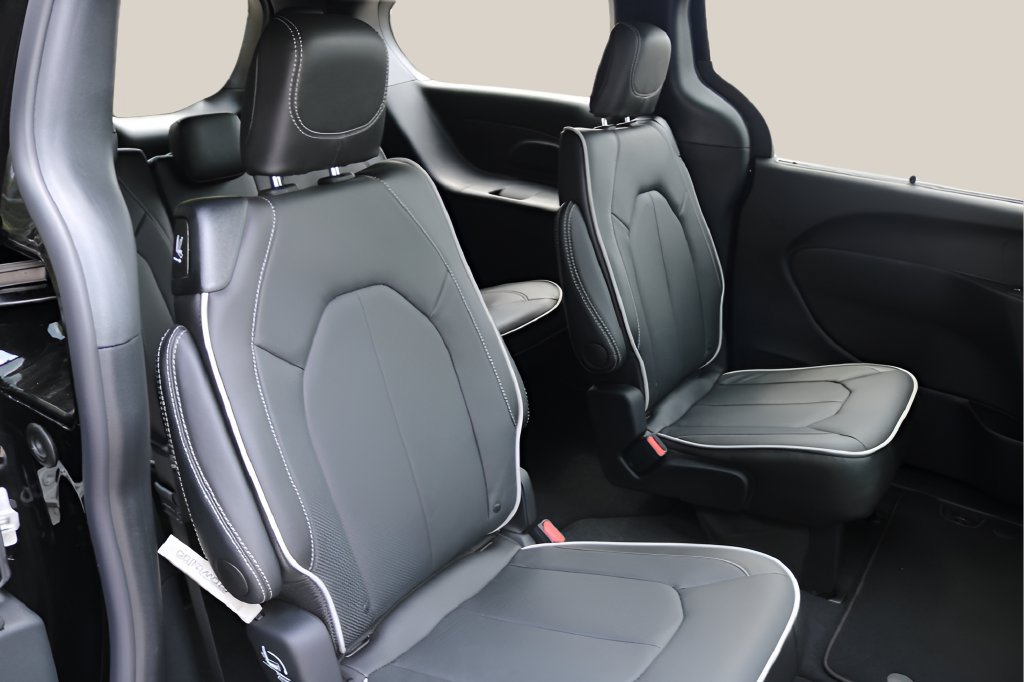 New 2027 Chrysler Pacifica Limited FWD image 20