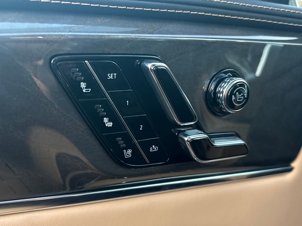 New 2025 Cadillac Escalade IQ Luxury 2 image 29