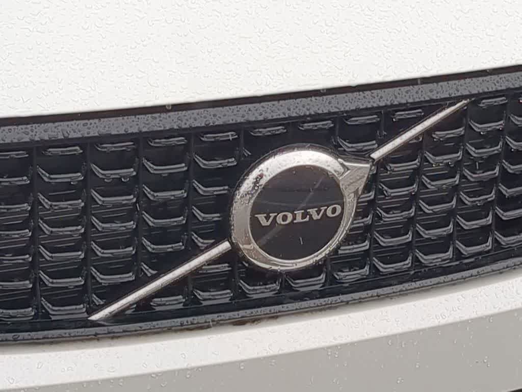 New 2026 Volvo XC40 B5 Core w/ Protection Package Premier AWD/4WD image 11