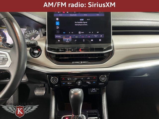 Used 2022 Jeep Compass Limited image 17