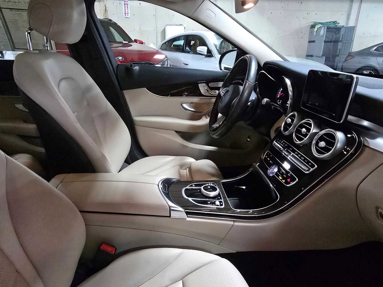 Used 2017 Mercedes-Benz C 300 Sedan image 10