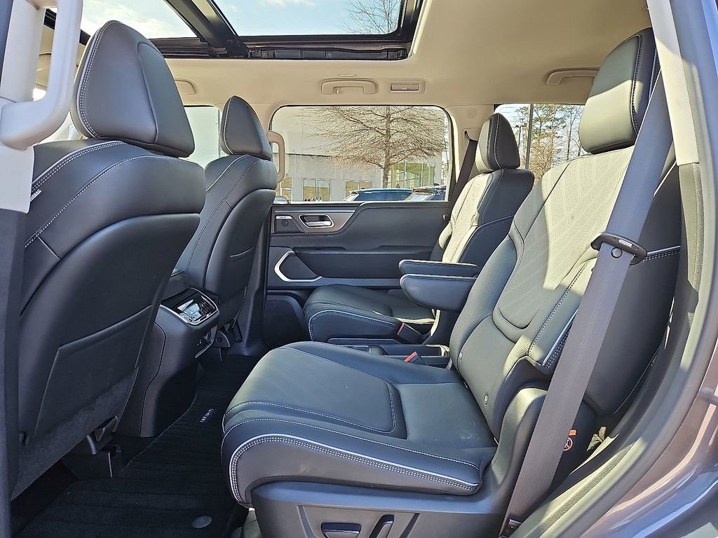 Used 2025 INFINITI QX80 Luxe image 9