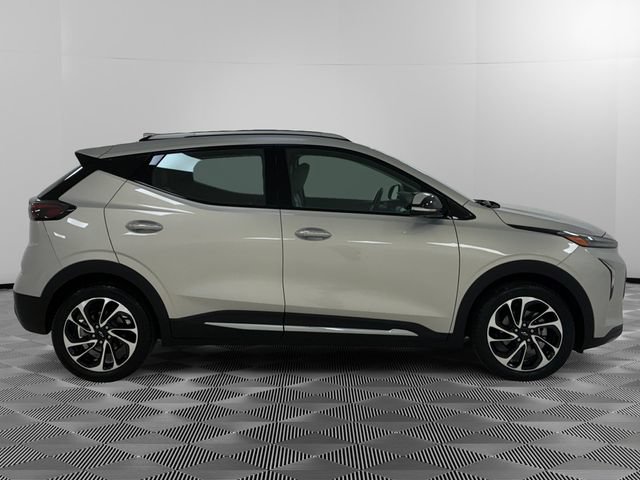 Certified 2022 Chevrolet Bolt EUV Premier FWD image 6