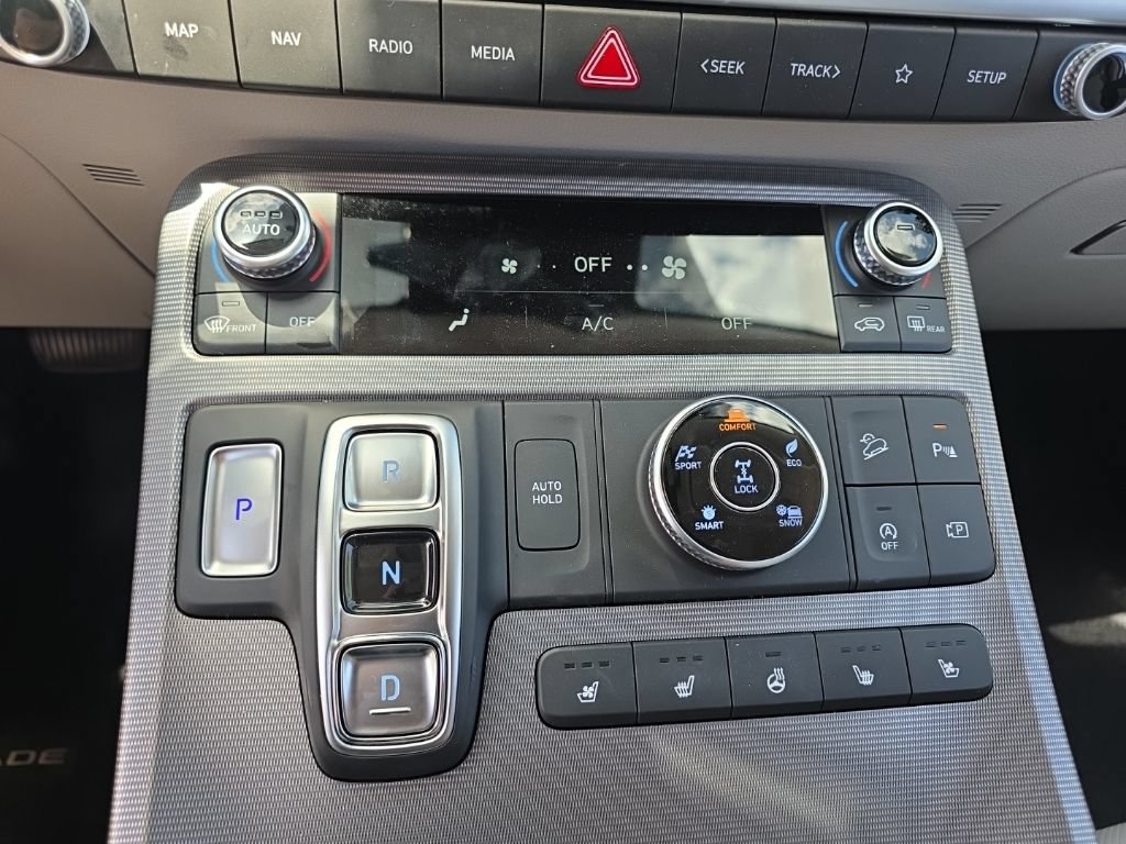 Used 2025 Hyundai Palisade Calligraphy AWD/4WD image 16