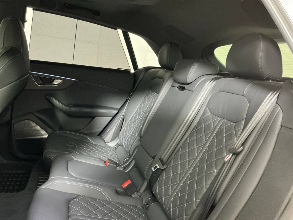 Used 2024 Audi SQ8 Prestige w/ Prestige Package AWD/4WD image 26