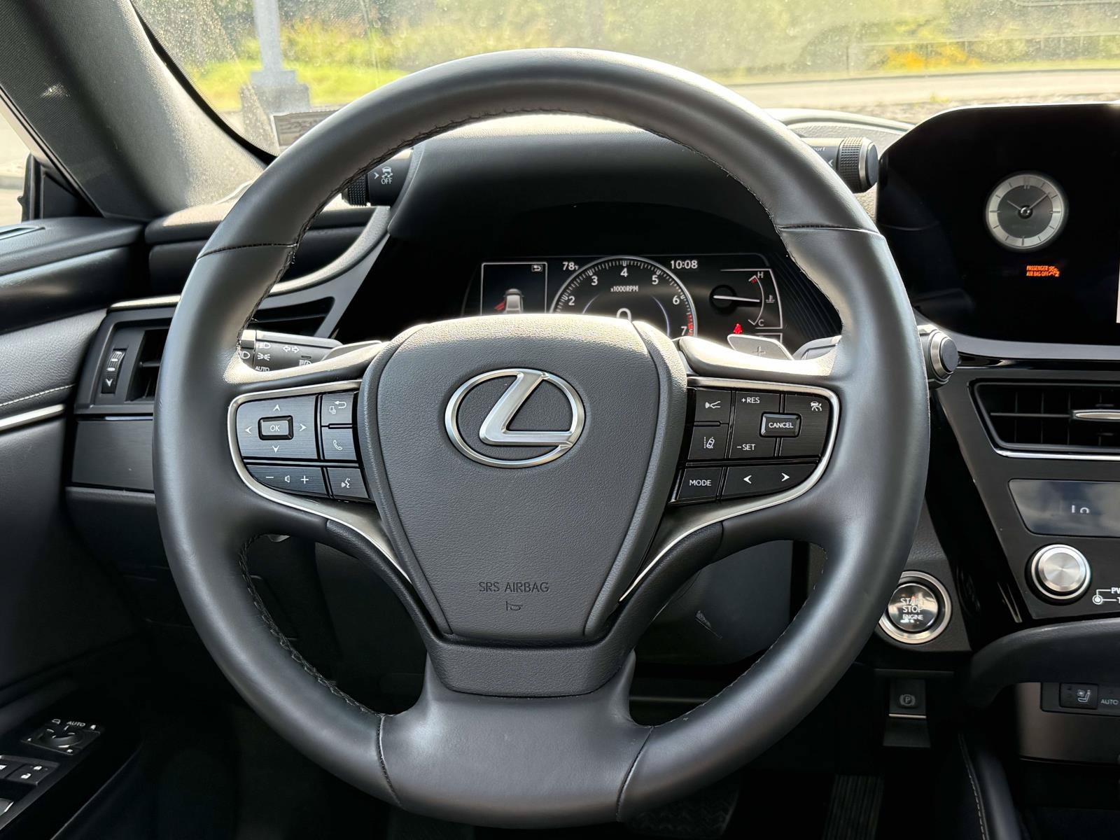 Used 2025 Lexus ES 350 w/ Premium Package FWD image 9