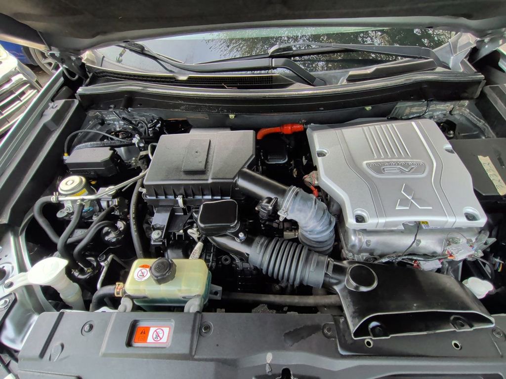 Used 2022 Mitsubishi Outlander SEL image 11