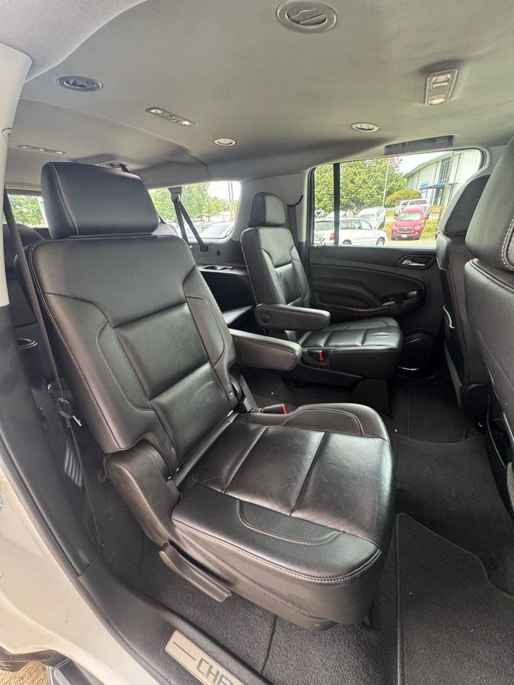 Used 2020 Chevrolet Suburban LT w/ RST Edition AWD/4WD image 22
