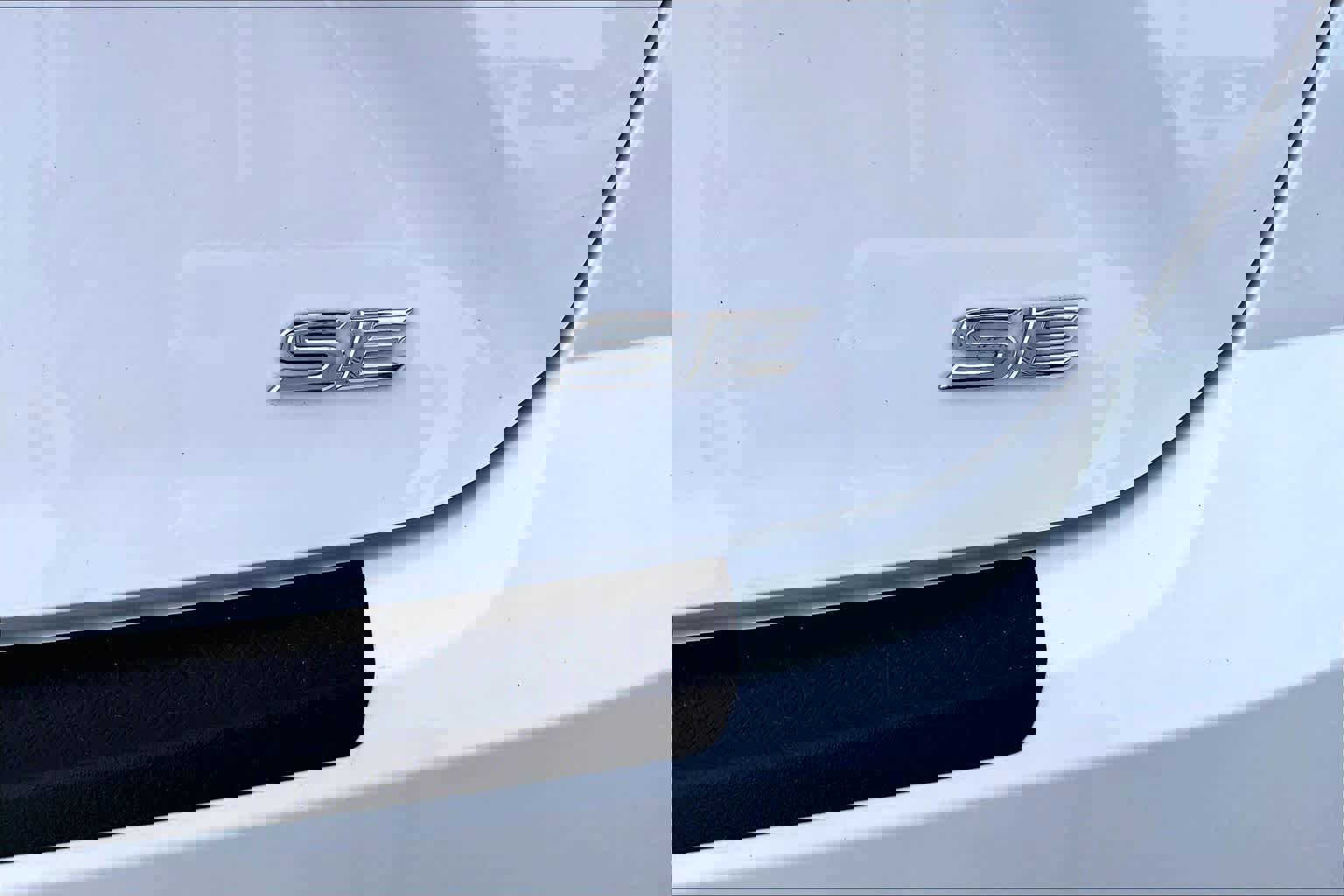 Used 2025 Toyota Camry SE image 9