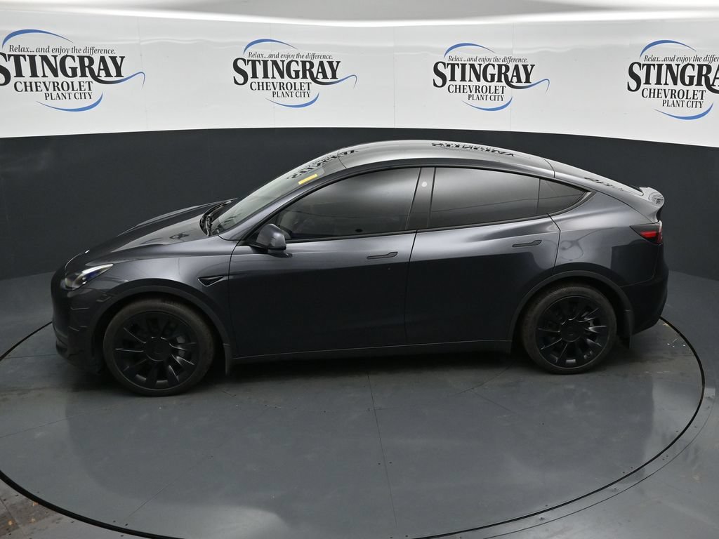 Used 2024 Tesla Model Y Long Range AWD/4WD image 21