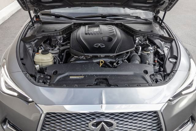 Used 2017 INFINITI Q60 2.0t w/ Moonroof Package image 16