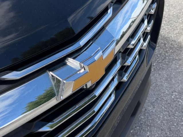 Used 2025 Chevrolet Equinox LT w/ Safety and Technology Package FWD image 10