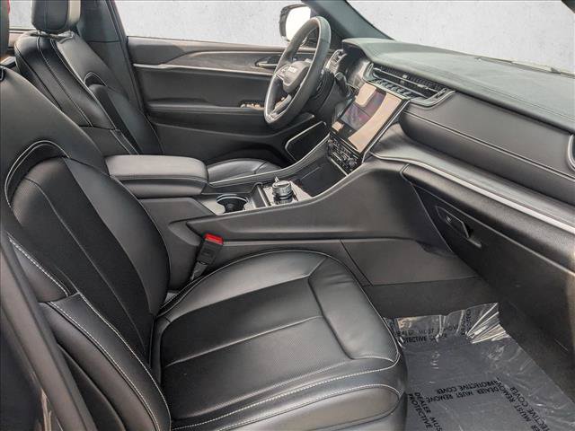 Used 2024 Jeep Grand Cherokee Limited 4xe w/ Luxury Tech Group II AWD/4WD image 24